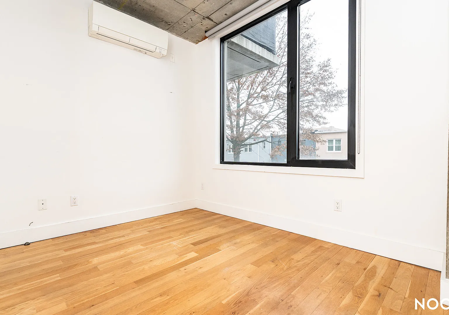 824 East New York Avenue — Photo 4