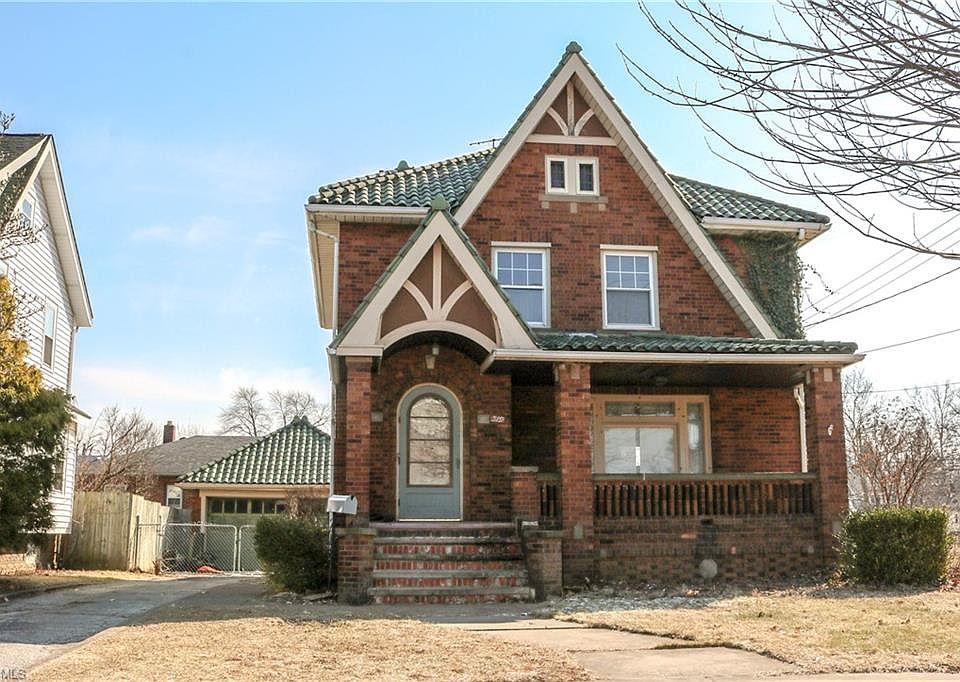 1st image of 519 W 29th St