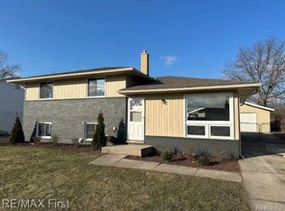 34567 Viceroy Dr, Sterling Heights, MI