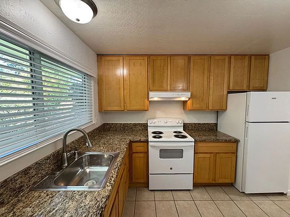 3rd image of 100 Sycamore Ave APT 12