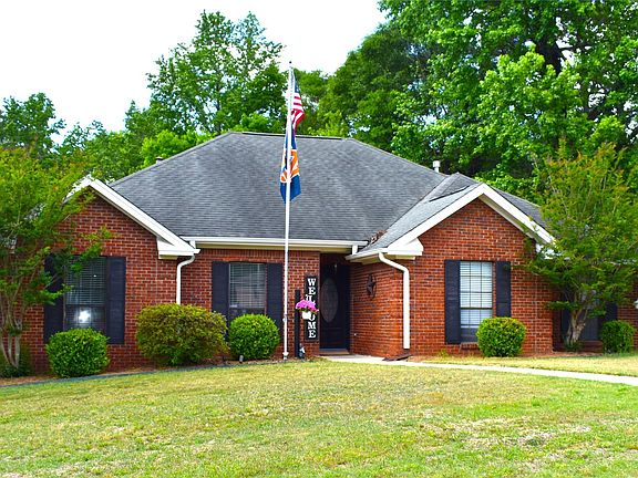 3rd image of 732 Silver Hills Dr