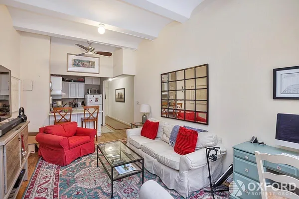 Rented by Oxford Property Group | media 3