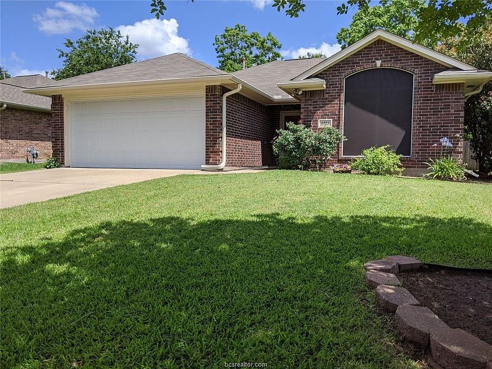 2nd image of 1723 Beaver Pond Ct