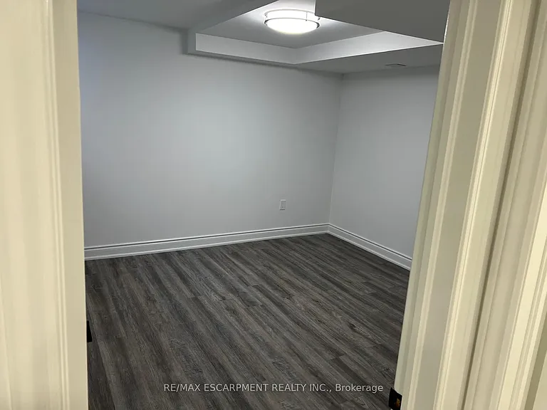 40 Pagebrook Cres #BASEMENT — Photo 4