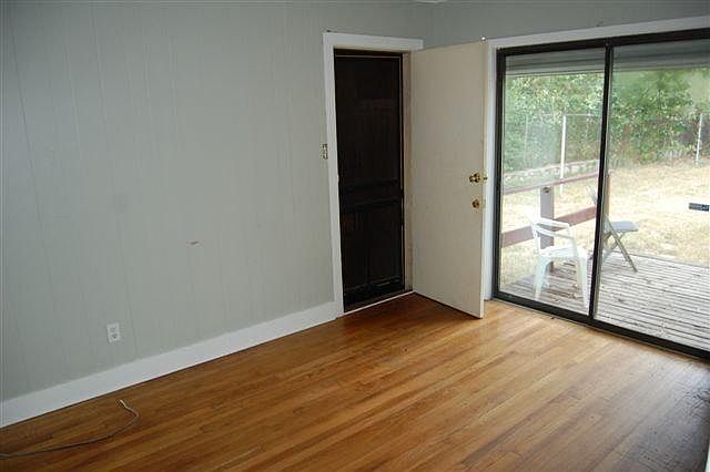 2nd image of 721 Booker St