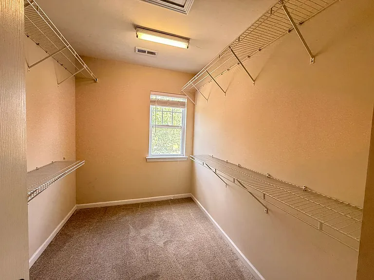 17418 Westmill Ln — Photo 9