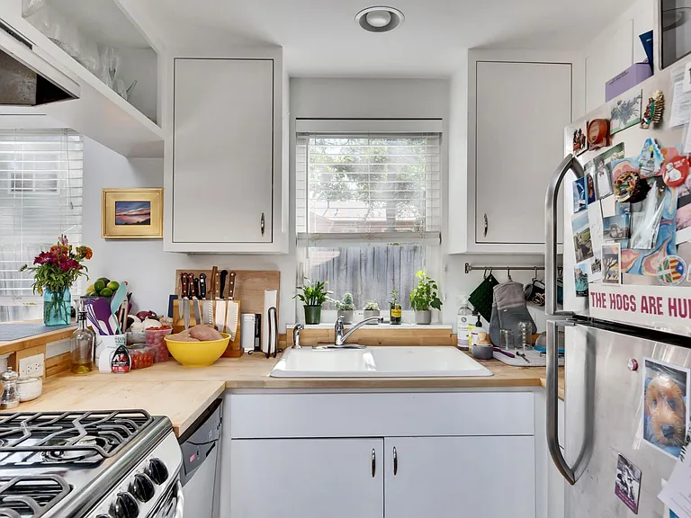 3208 Merrie Lynn Ave #B — Photo 7