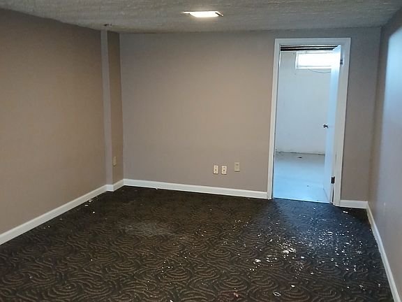 5th image of 4048 E Livingston Ave