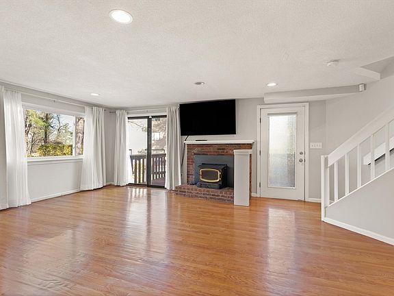 5th image of 89 Trailside Way #89
