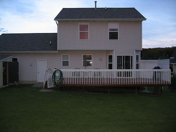 2nd image of 469 Round Lake Ct