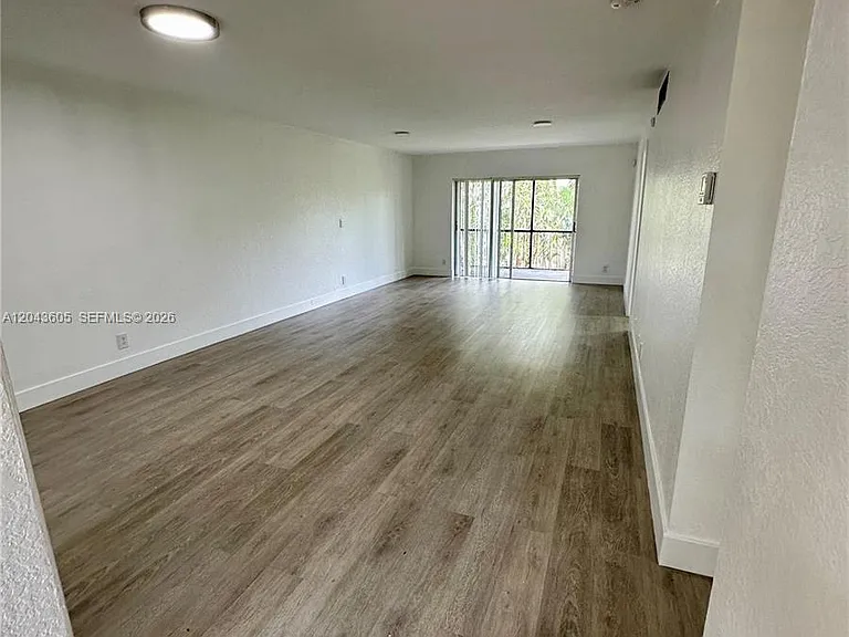 6201 N Falls Circle Dr #212 — Photo 7