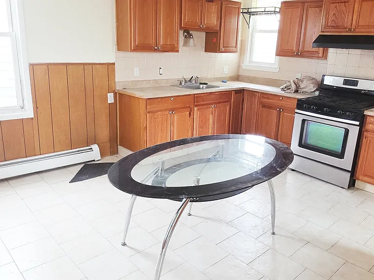 231 Ripley Pl #3 — Photo 5