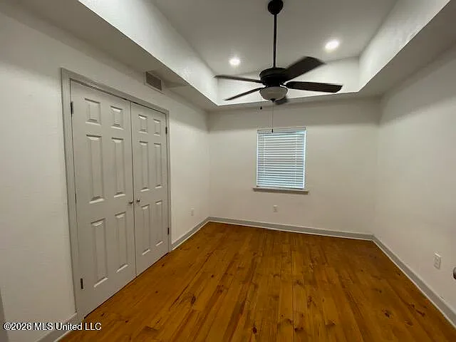 309 Seal Ave — Photo 5