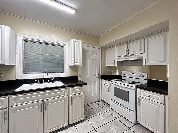2nd image of 5641-35 Ashley Oaks Dr