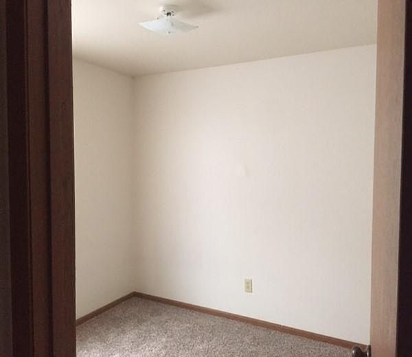 2nd image of 532 Forrest St APT 15