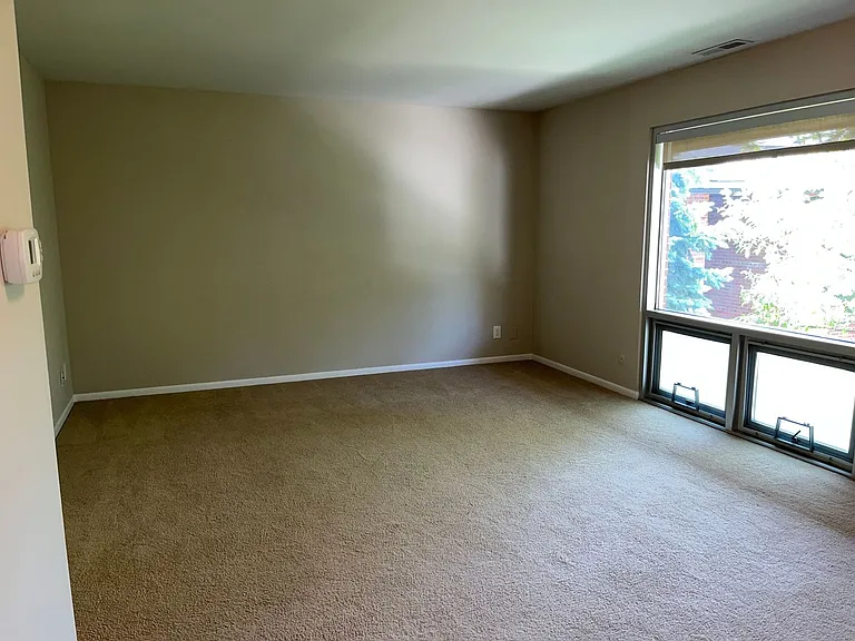 1155 Edgehill Rd — Photo 7