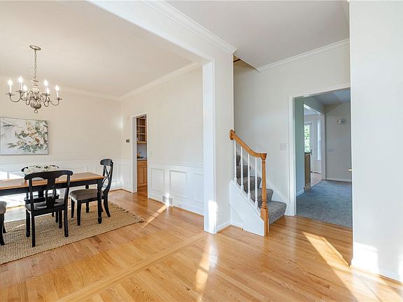 5th image of 14 Delancey Ct