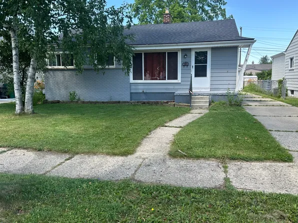 6539 Helen St, Garden City, MI 48135