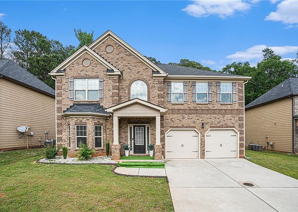 1st image of 5743 Sawgrass Cir