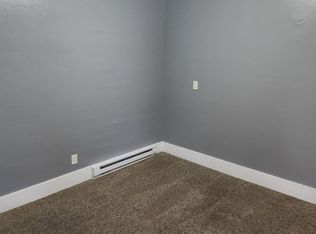 1402 Willis Ave APT 3, Perry, IA 50220