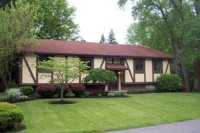 1st image of 1015 Eaton Ave