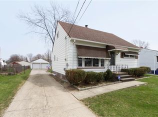 6059 Morrow Dr, Brookpark, OH 44142