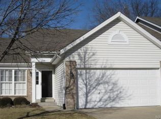 1229 Hunters Chase Dr, Eureka, MO 63025