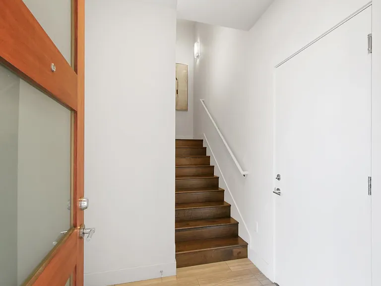 2746 5th St #B — Photo 3
