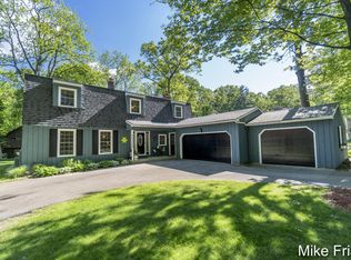7469 Lime Hollow Dr SE, Grand Rapids, MI 49546