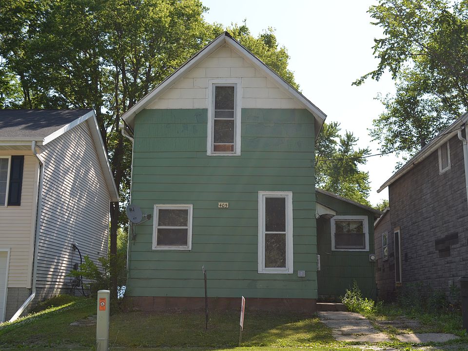 2nd image of 405 E 17th St