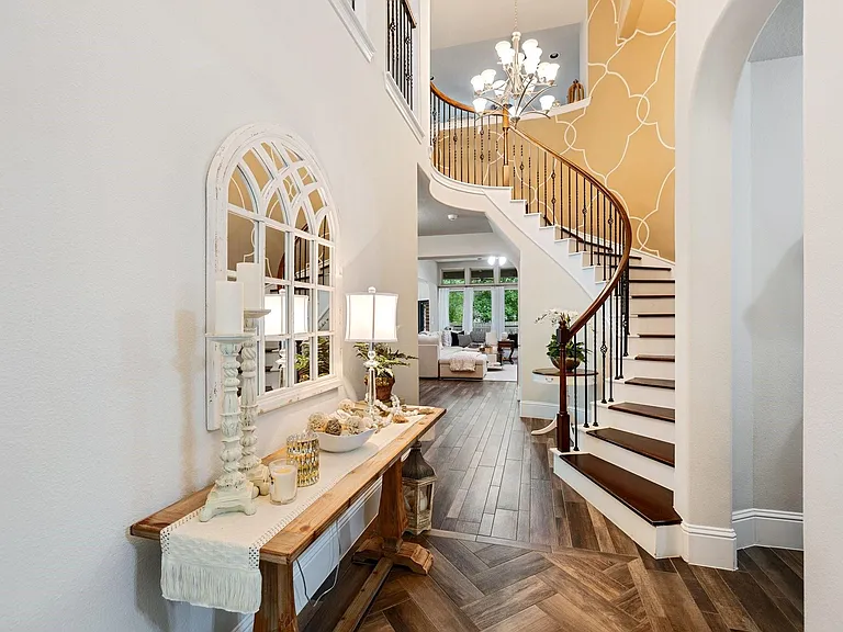 19 Cohasset Pl — Photo 3