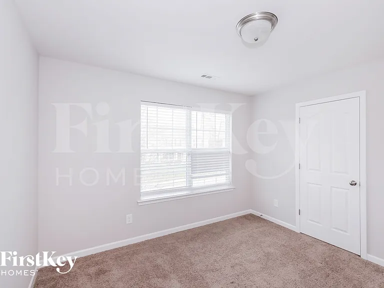 2025 Misty Rose Ln — Photo 12