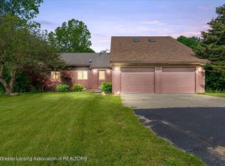 16916 Ingersoll Rd, Lansing, MI 48906
