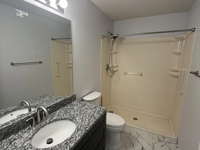 723 Iron Horse Dr — Photo 16