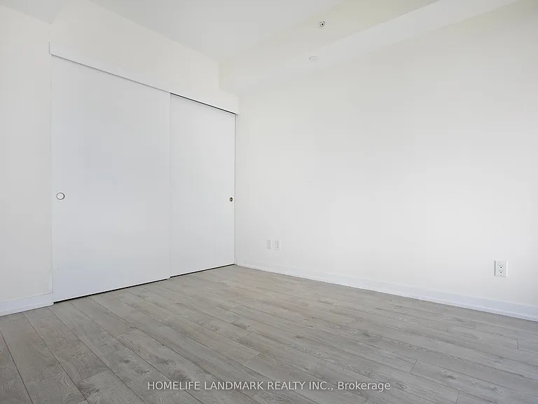 185 Roehampton Ave #3312 — Photo 12