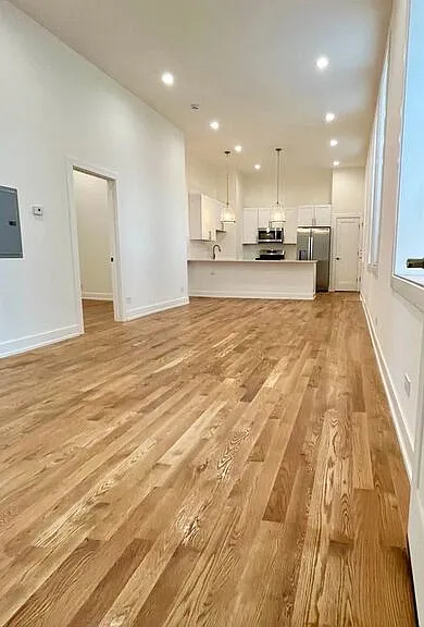 1924 S Throop St #1 — Photo 15