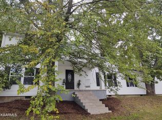 1106 E Tri County Blvd, Oliver Springs, TN 37840