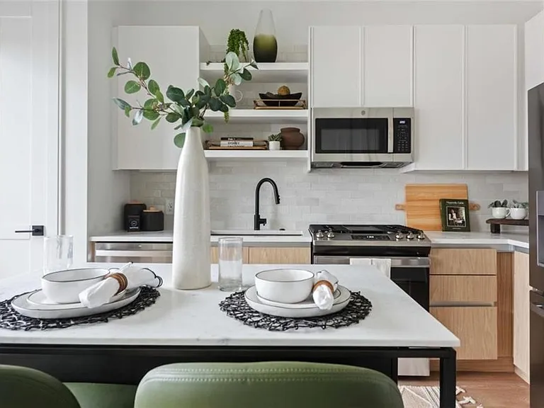 665 Auburn Ave NE #610 — Photo 10