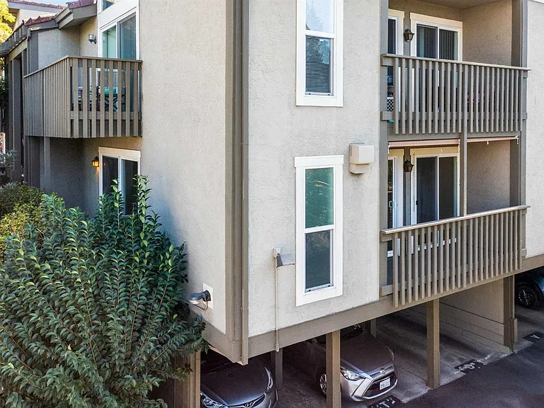 480 E Okeefe St #202 — Photo 20
