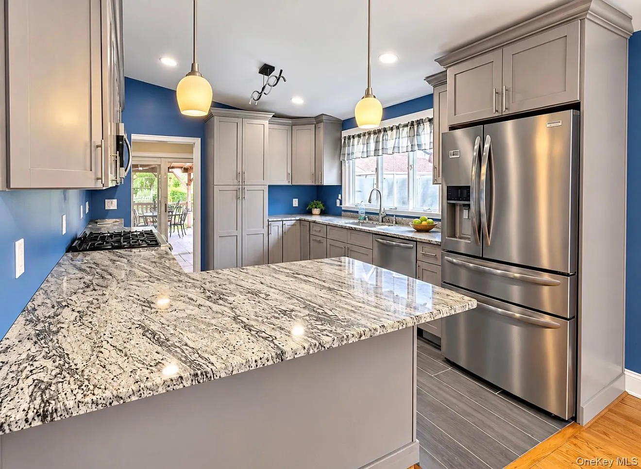 2 bed, 2.0 bath, 1500 sqft, $3,895 — Photo 1