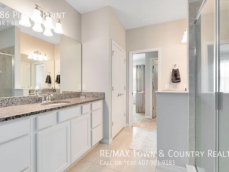 586 Piazza Point — Photo 21
