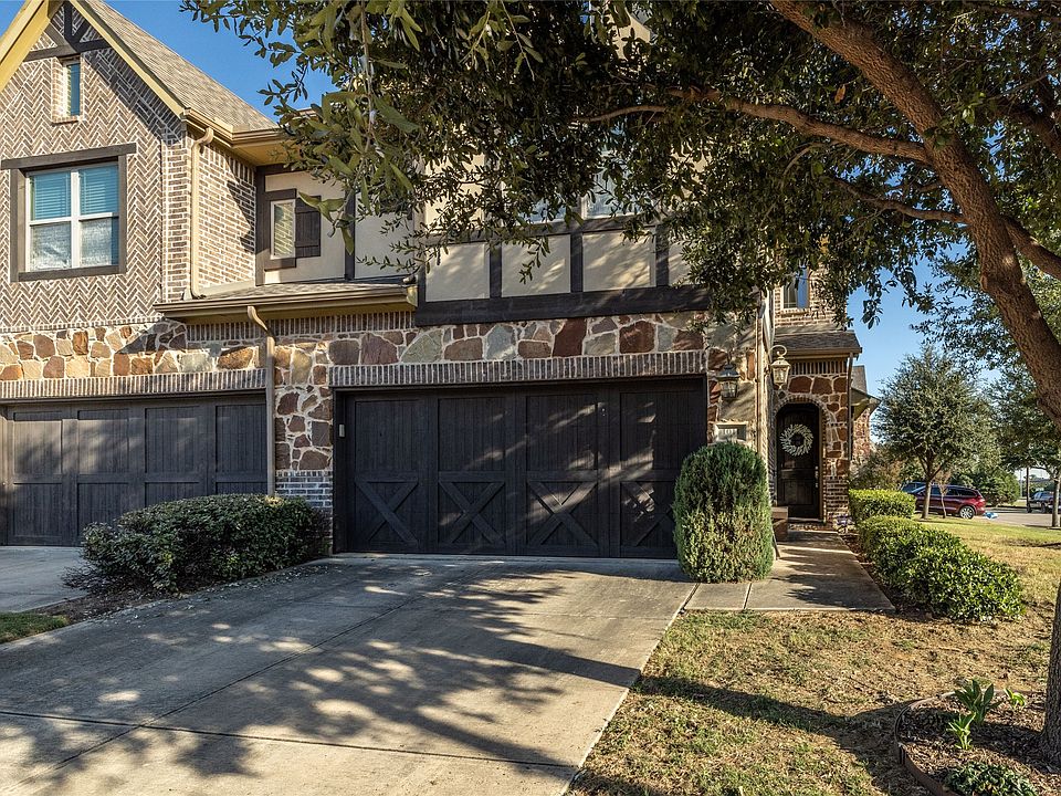 1st image of 1011 Brook Forest Ln