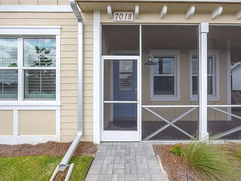 7018 Saona Ct — Photo 16