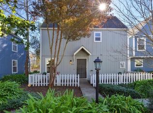 8355 Windmill Farms Dr, Cotati, CA 94931