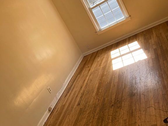 5th image of 1945 Revere Rd #1
