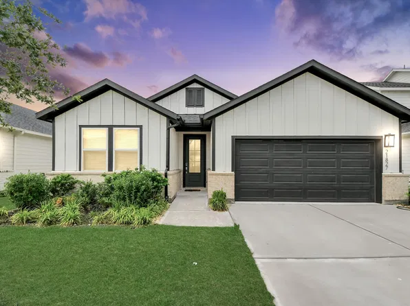 21827 Redwood Bluff Trl, Cypress, TX 77433