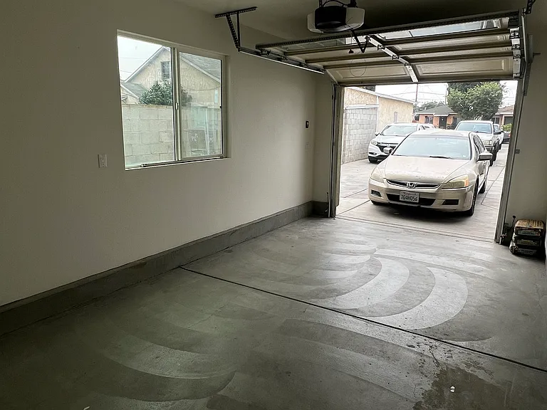6827 San Luis St #1/2 — Photo 39