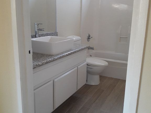 5th image of 120 S Craig Ave APT 2