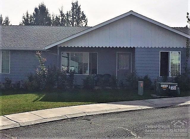 2nd image of 685 SW Elk Ridge Ct