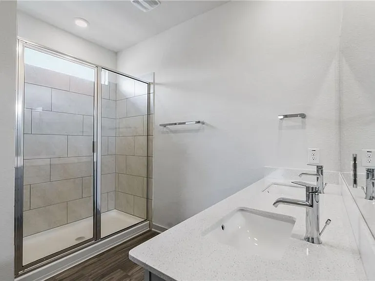 1200 Klee St — Photo 23